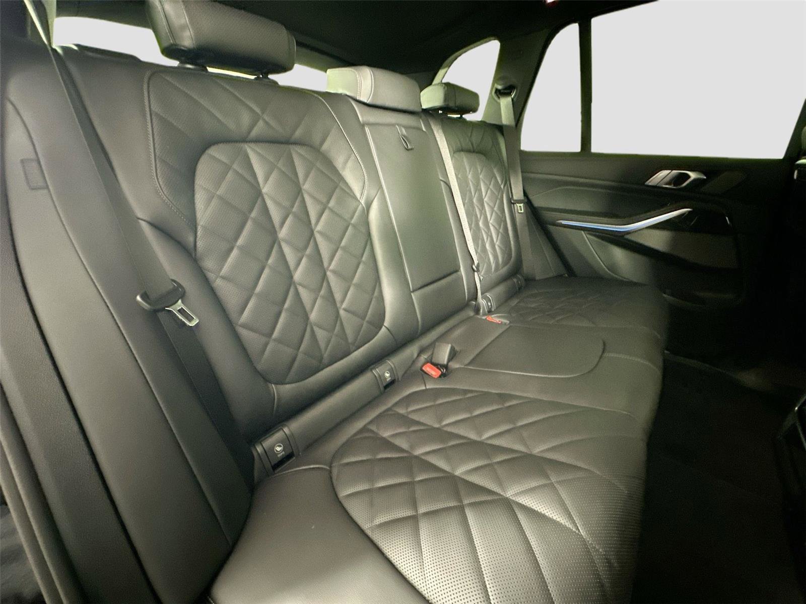 New 2026 BMW X5 xDrive50e image 28