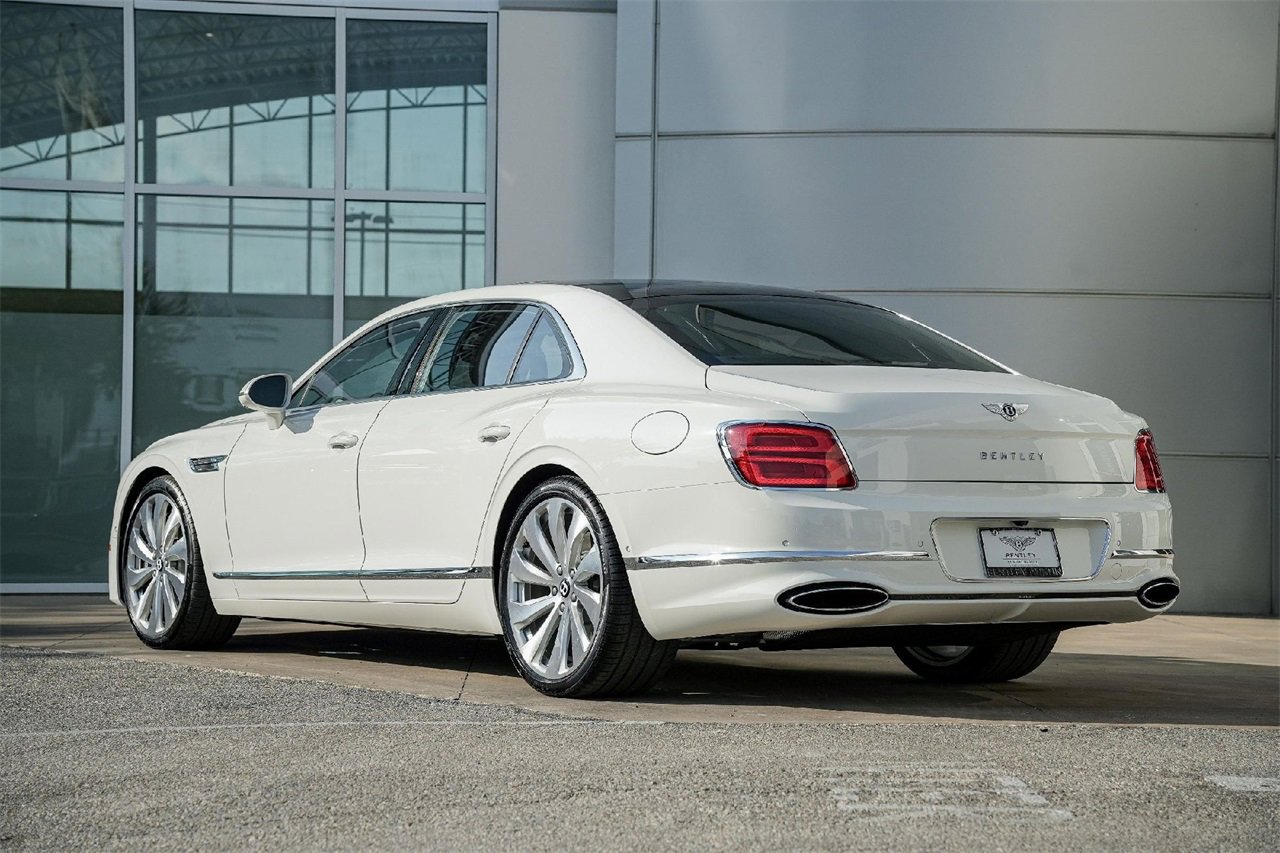 New 2026 Bentley Flying Spur Plug-In Hybrid image 10