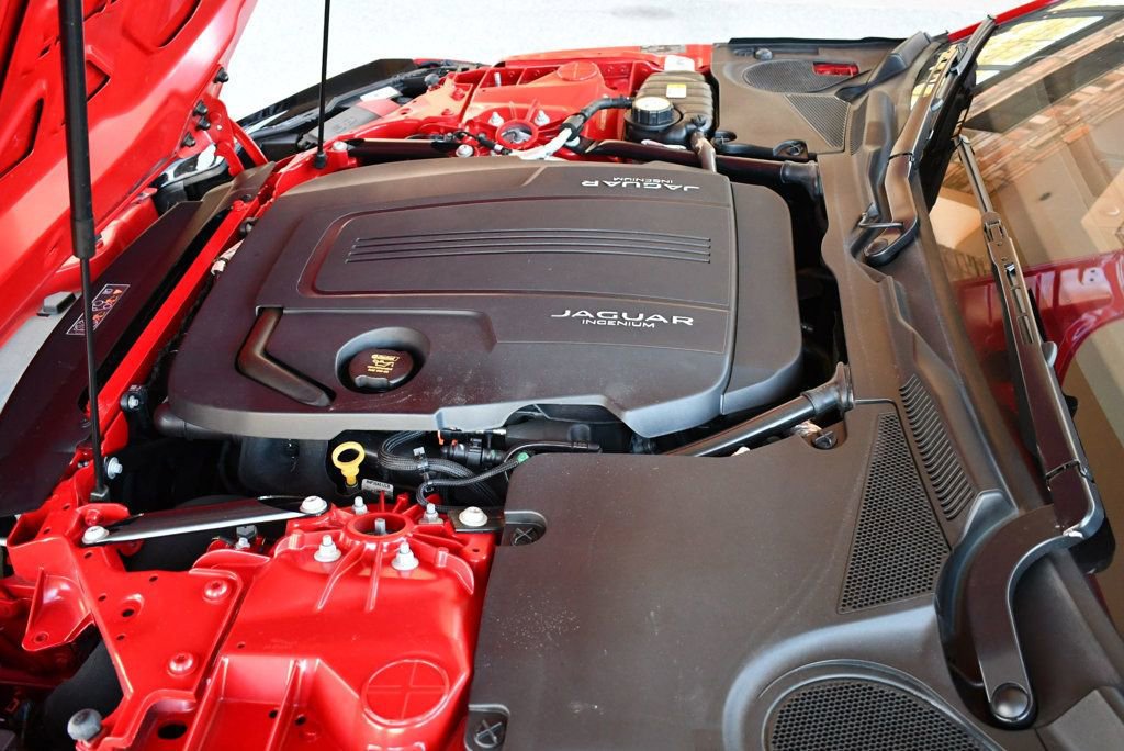 Used 2019 Jaguar F-TYPE Convertible image 70