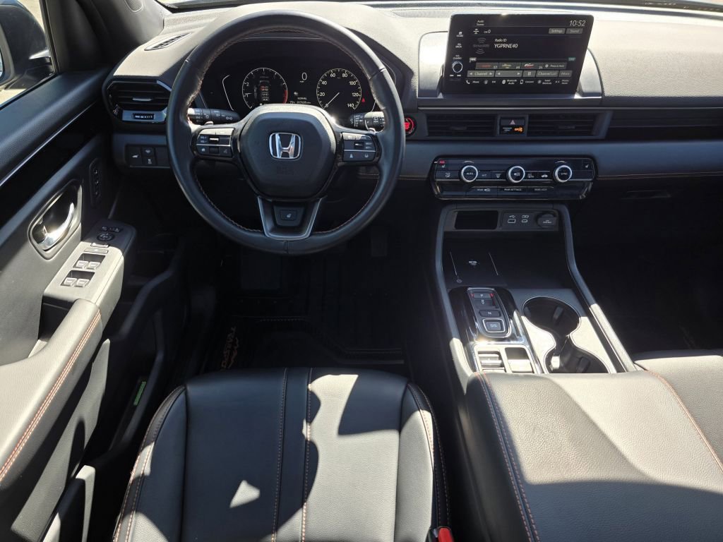 Certified 2024 Honda Pilot TrailSport image 36