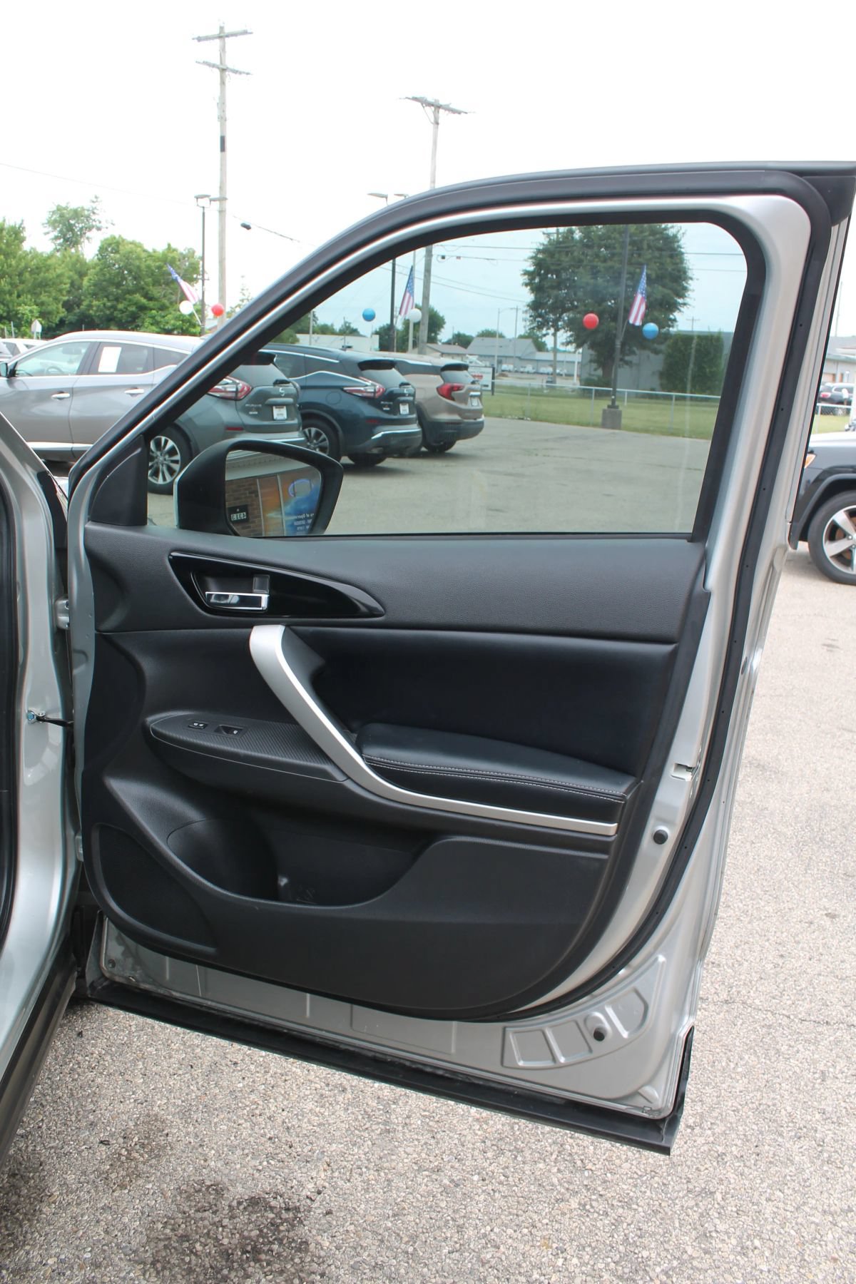 Used 2023 Mitsubishi Eclipse Cross SEL AWD/4WD image 24