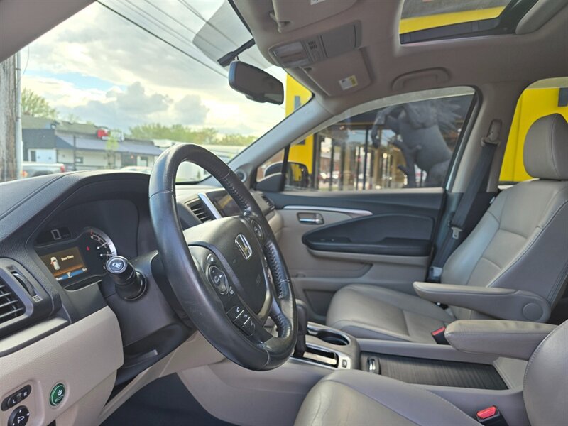 Used 2017 Honda Pilot EX-L image 17