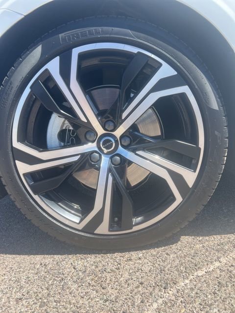 Used 2025 Volvo S60 B5 Plus w/ Climate Package image 30