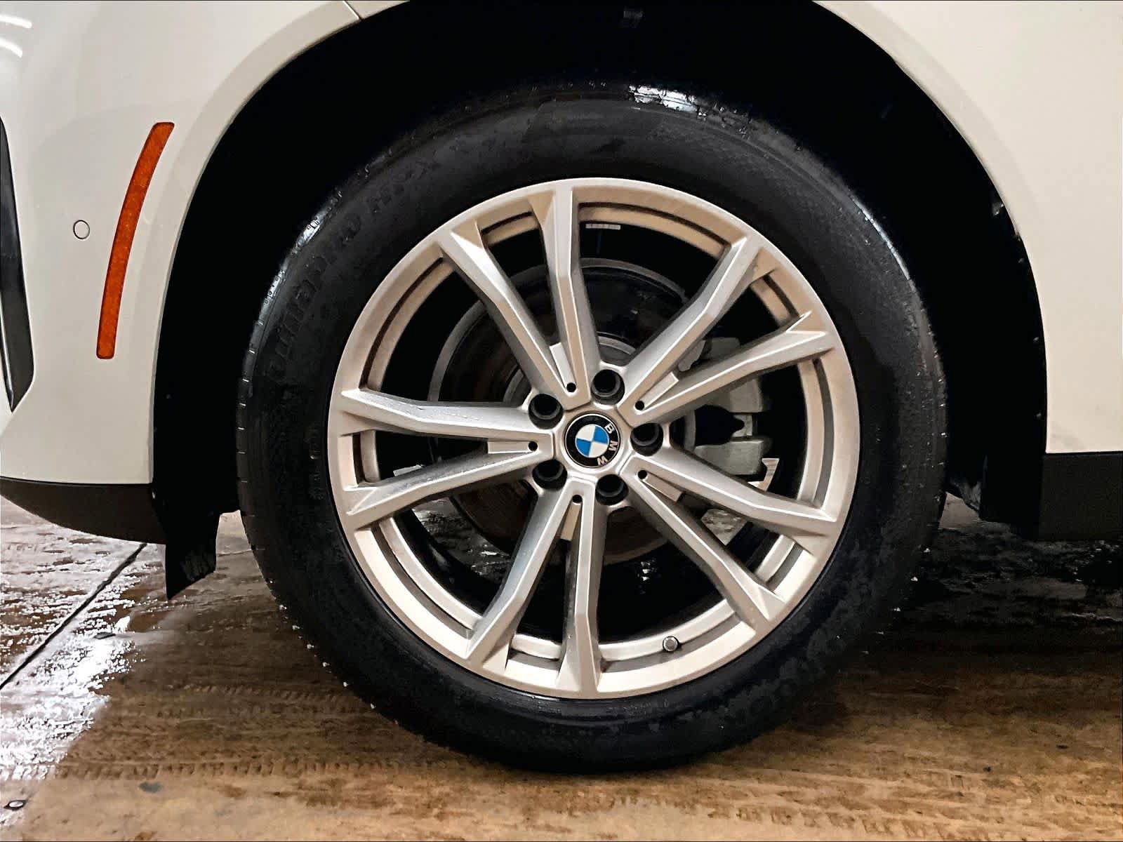 Certified 2025 BMW X3 xDrive30i w/ Premium Package image 11