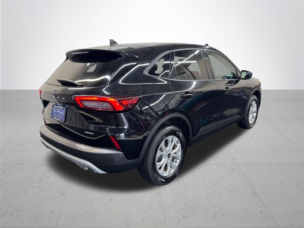 Used 2025 Ford Escape Active AWD/4WD image 7