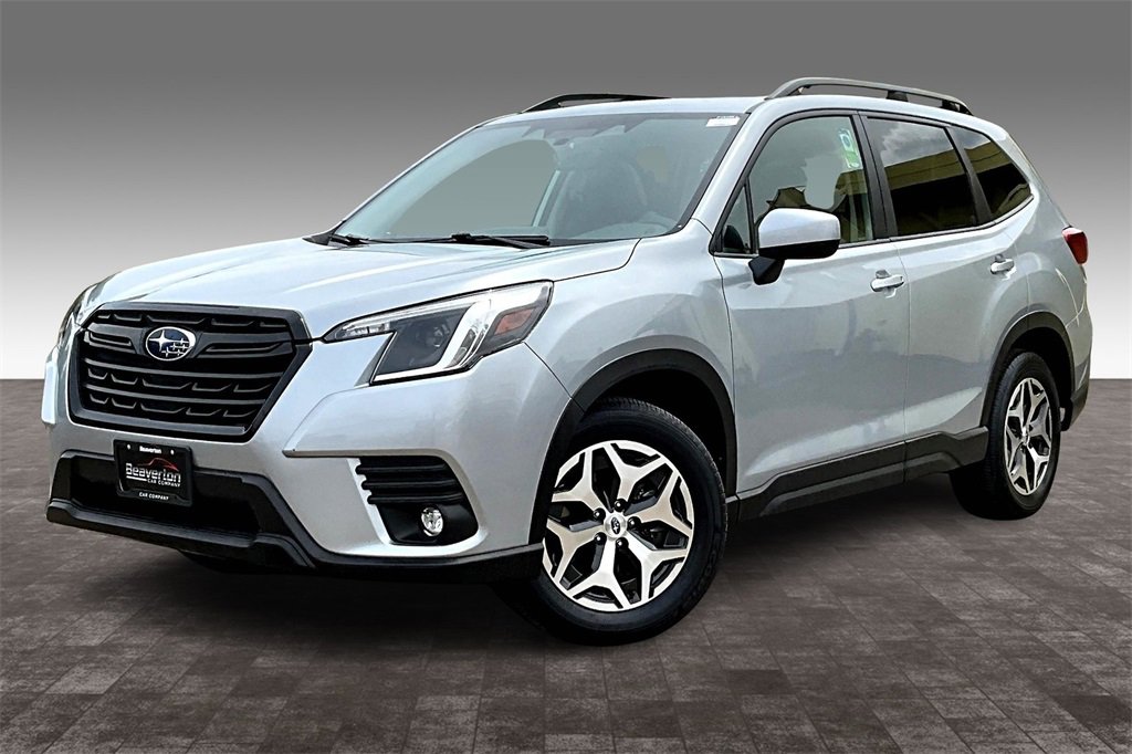 Used 2024 Subaru Forester Premium image 2