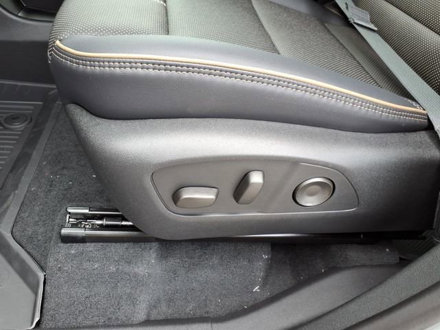 New 2026 Chevrolet Traverse High Country w/ LPO, Floor Liner Package AWD/4WD image 7