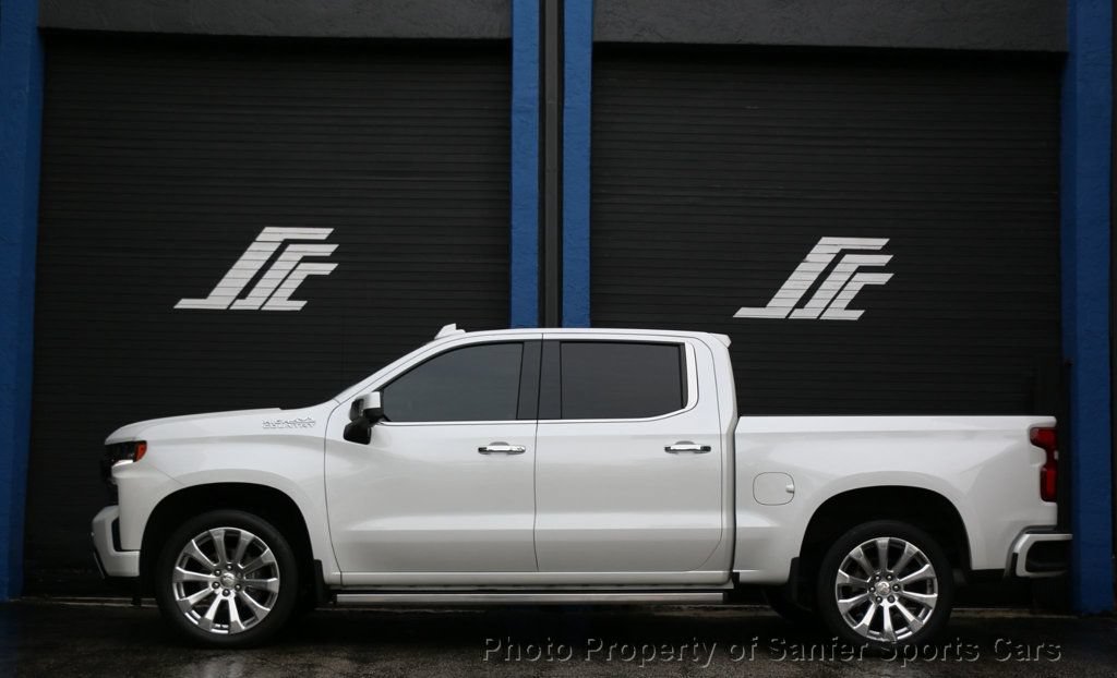 Used 2021 Chevrolet Silverado 1500 High Country w/ Technology Package AWD/4WD image 2