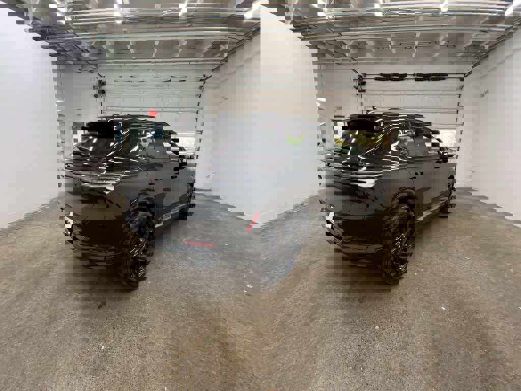 Used 2024 Chevrolet Equinox EV RS image 6