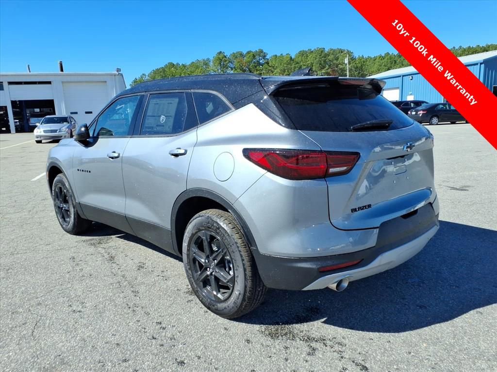 New 2025 Chevrolet Blazer LT w/ Midnight/Sport Edition image 3