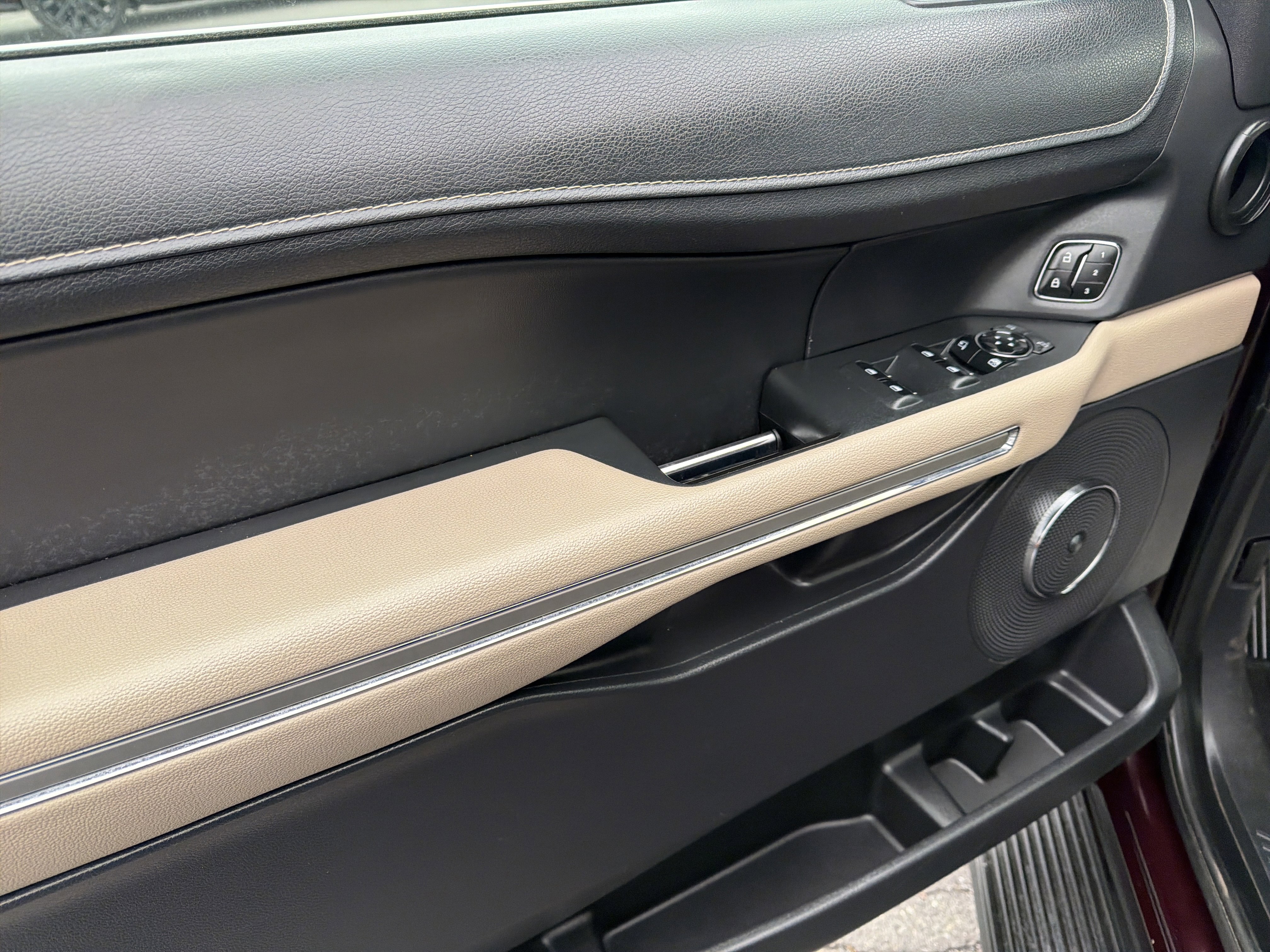 Used 2024 Ford Expedition Max Limited image 16