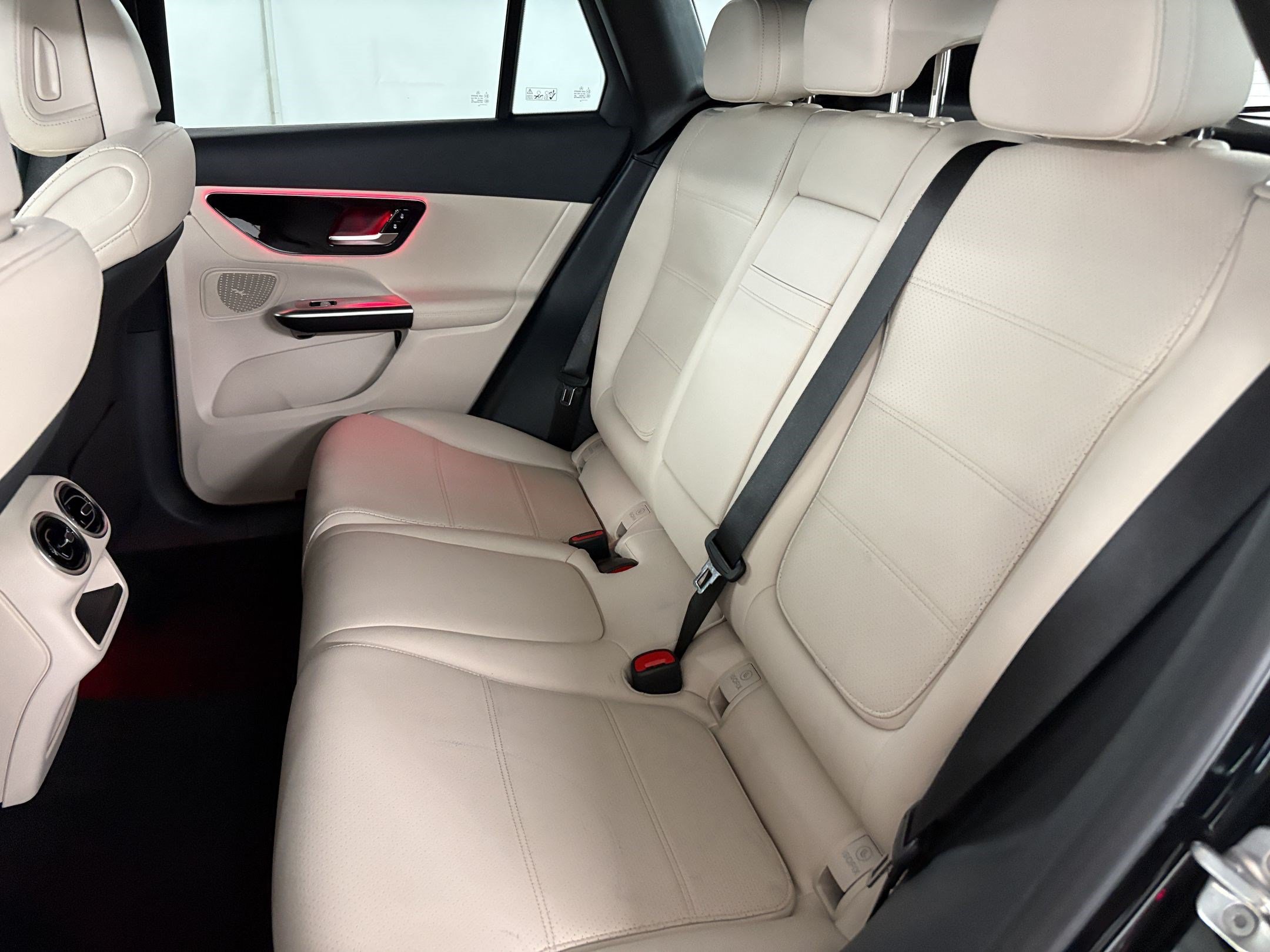 Certified 2026 Mercedes-Benz GLC 300 image 21