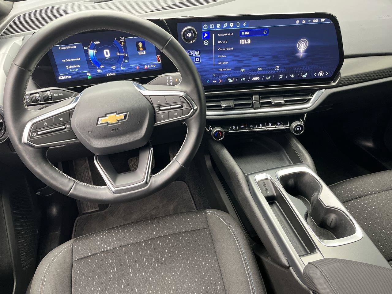 Certified 2025 Chevrolet Equinox EV LT w/ Comfort Package AWD/4WD image 14