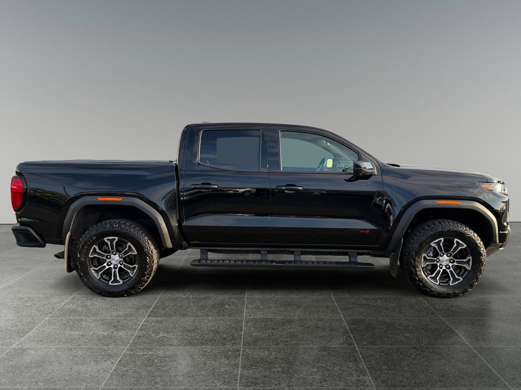 Used 2023 GMC Canyon AT4 w/ AT4 Premium Package AWD/4WD image 11