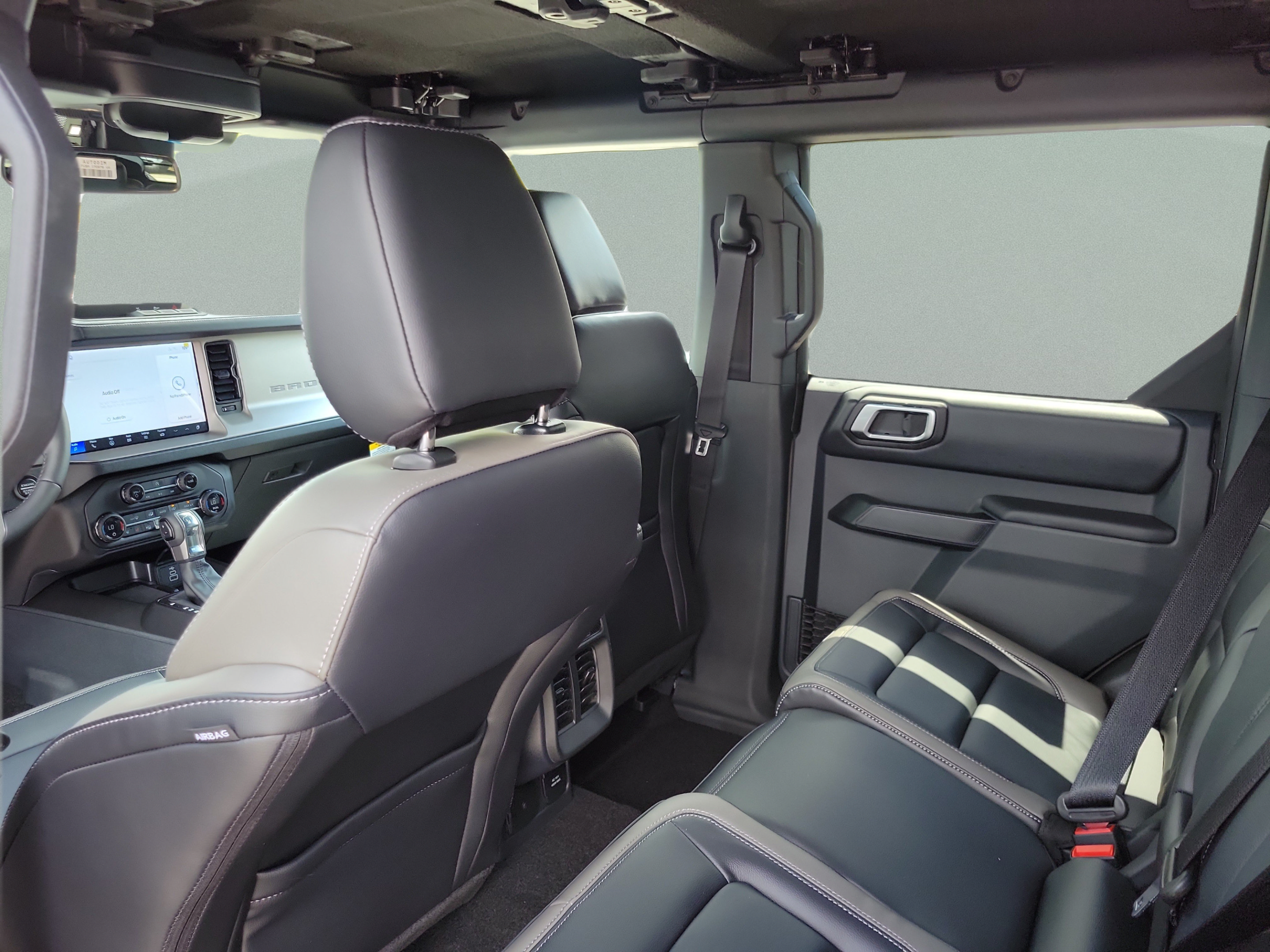 New 2026 Ford Bronco Outer Banks AWD/4WD image 12