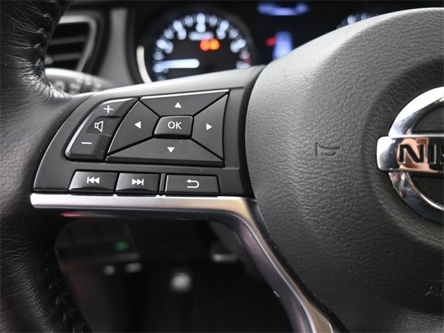 Used 2018 Nissan Rogue Sport SL image 23