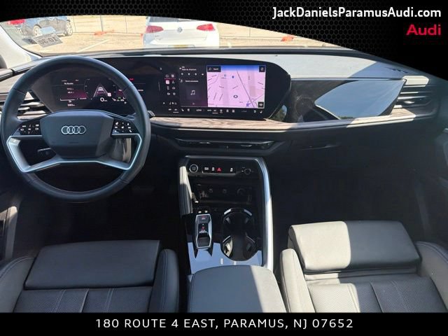 Used 2025 Audi Q5 Premium Plus w/ Premium Plus AWD/4WD image 14