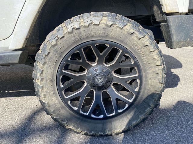 Used 2018 Jeep Wrangler Unlimited Sahara image 8