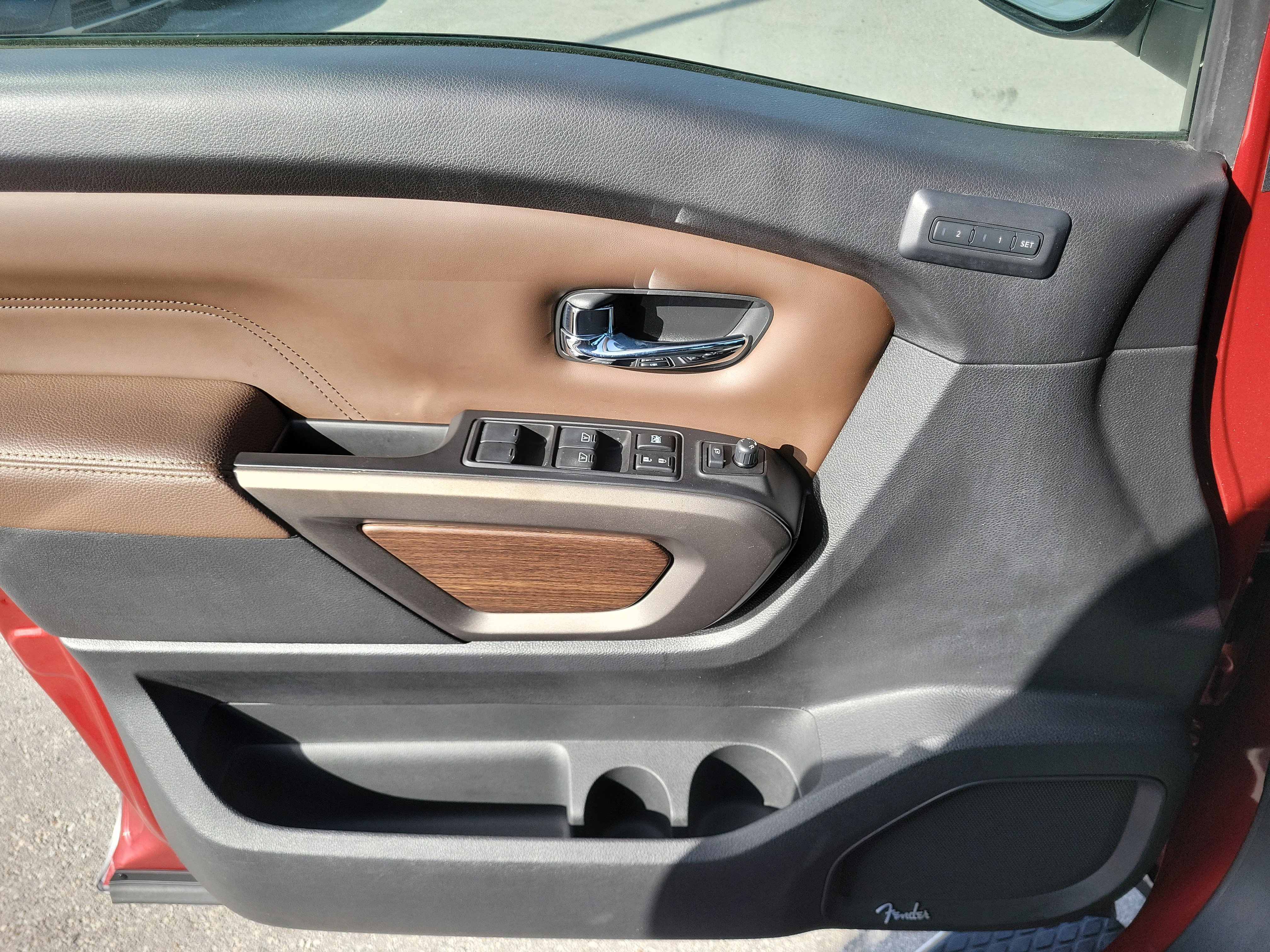 Used 2020 Nissan Titan Platinum Reserve w/ Moonroof Package image 26