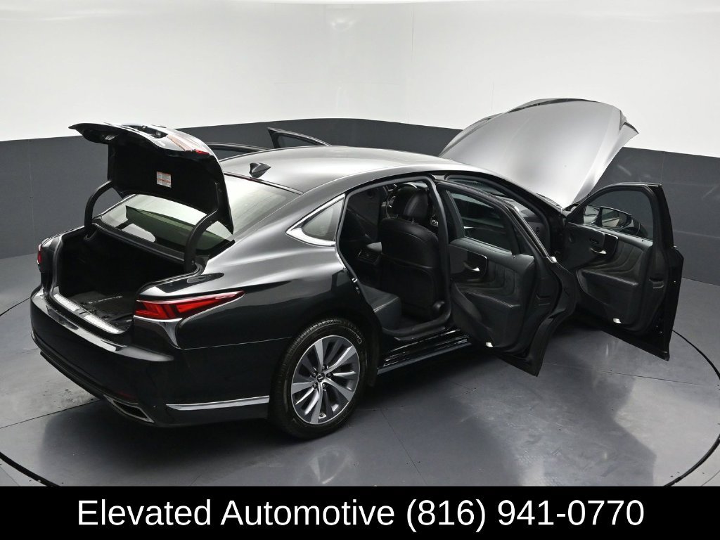 Used 2018 Lexus LS 500 AWD w/ Accessory Package (Z2) image 33