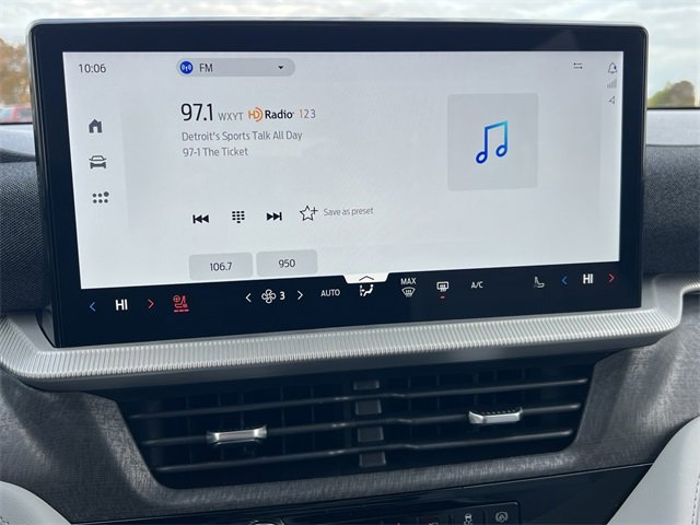 New 2026 Ford Explorer Platinum w/ LUX Leather Package image 19