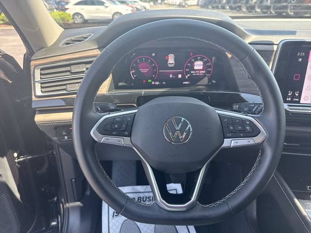 Used 2024 Volkswagen Atlas SEL AWD/4WD image 13
