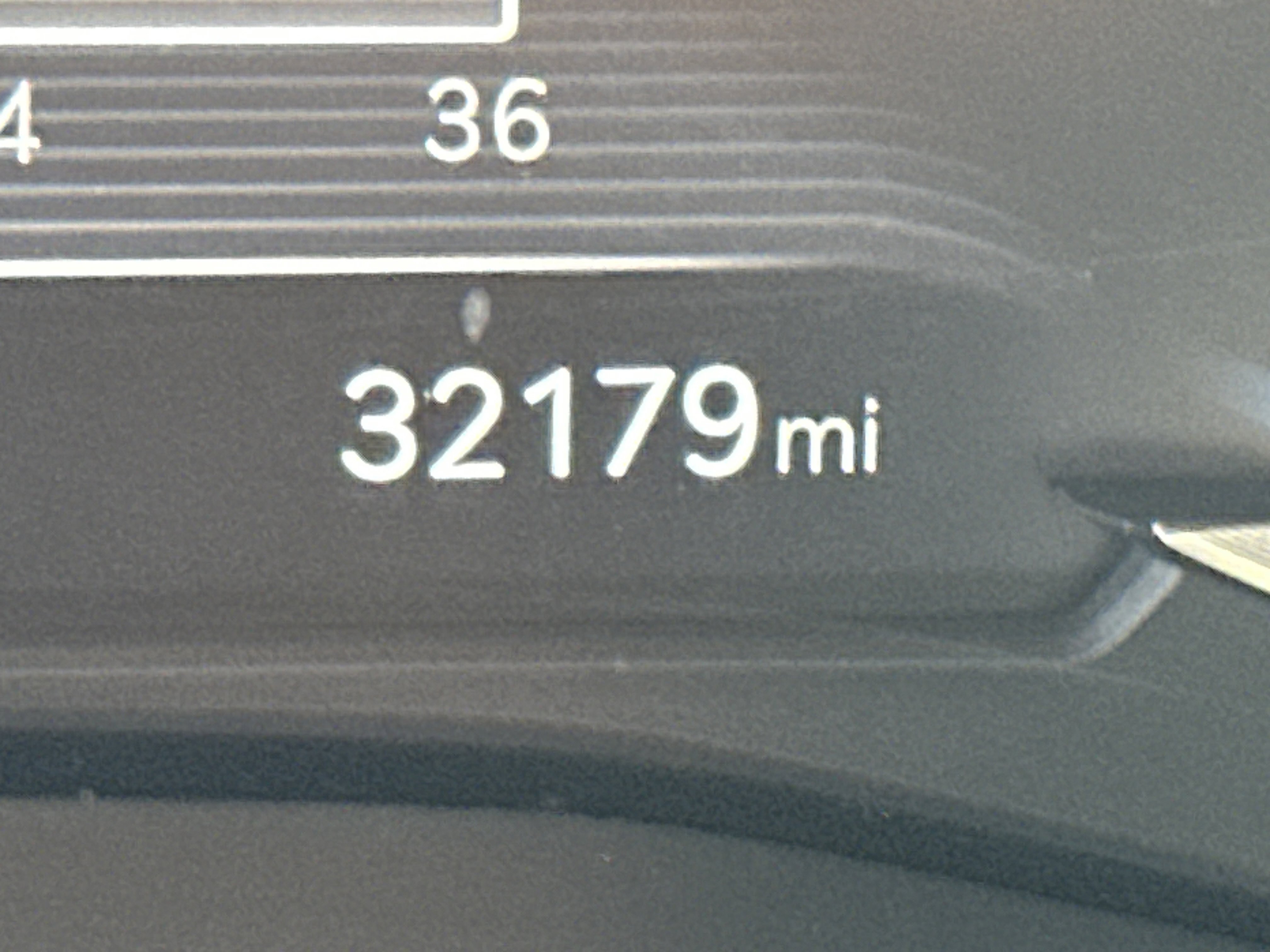 Used 2025 Genesis G70 2.5T image 27