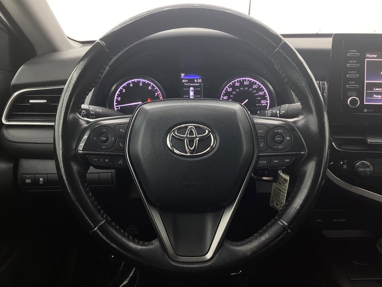 Used 2022 Toyota Camry SE image 30