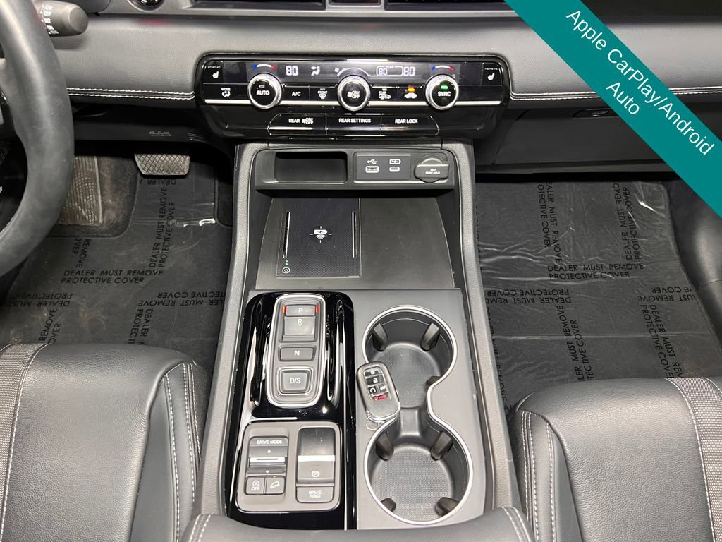 Used 2025 Honda Pilot Touring image 10