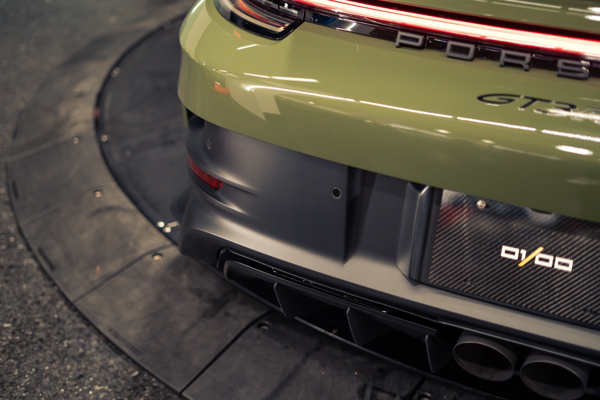 Used 2024 Porsche 911 GT3 RS RWD image 34