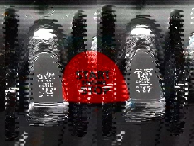 Used 2022 MINI Cooper 4-Door Hardtop image 24