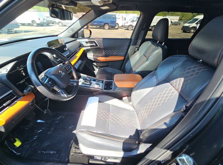 Used 2024 Mitsubishi Outlander SEL FWD image 5