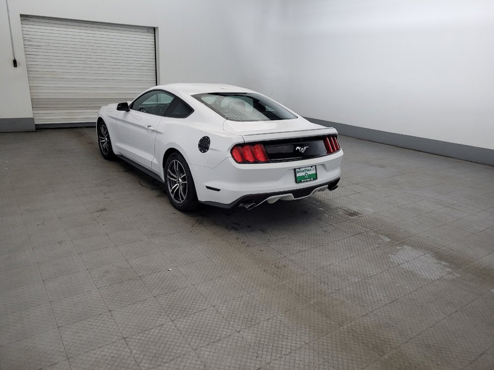 Used 2017 Ford Mustang Premium RWD image 5