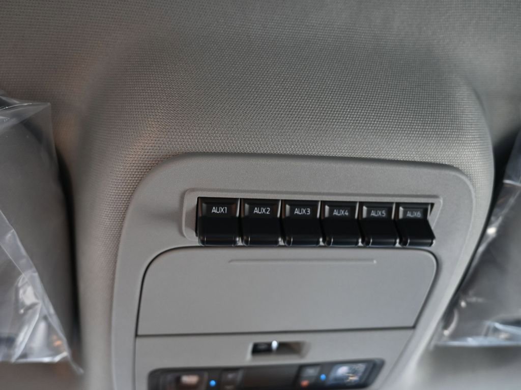 New 2026 Ford F450 XL w/ XL Chrome Package image 22