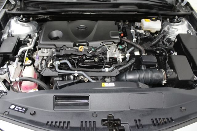 Used 2018 Toyota Camry LE FWD image 25