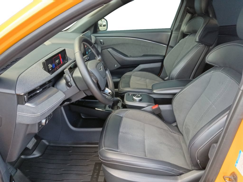 Used 2022 Ford Mustang Mach-E GT w/ GT Performance Edition AWD/4WD image 19