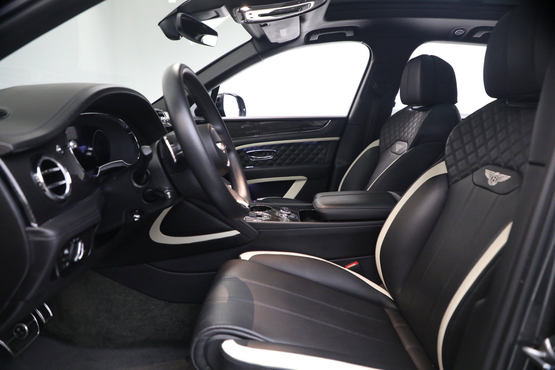 Used 2022 Bentley Bentayga Speed image 16