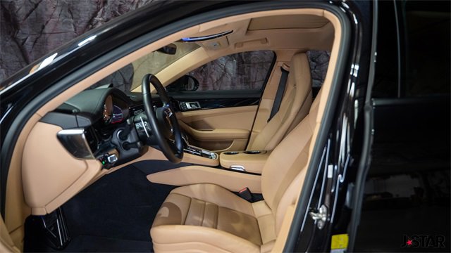 Used 2022 Porsche Panamera 4 w/ Premium Package image 3