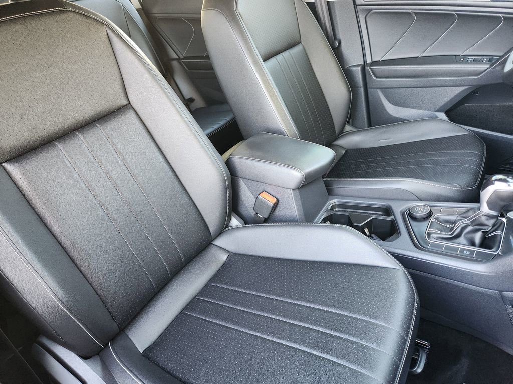 Certified 2023 Volkswagen Tiguan SE image 15