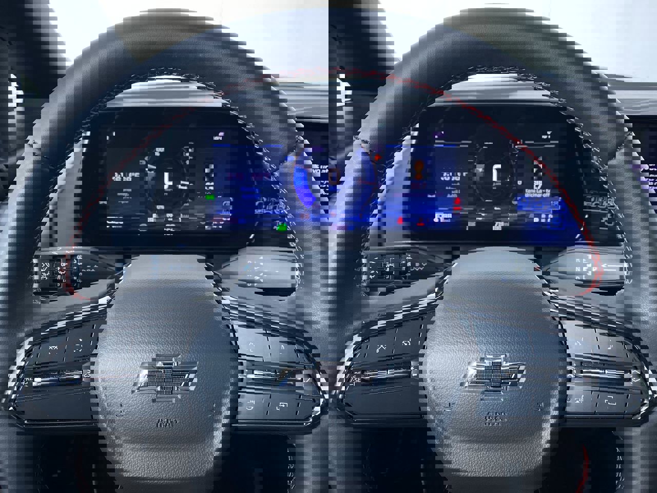 Used 2024 Chevrolet Equinox EV RS image 3