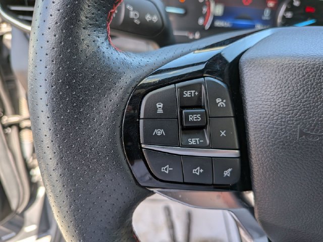 Used 2023 Ford Explorer ST-Line AWD/4WD image 10