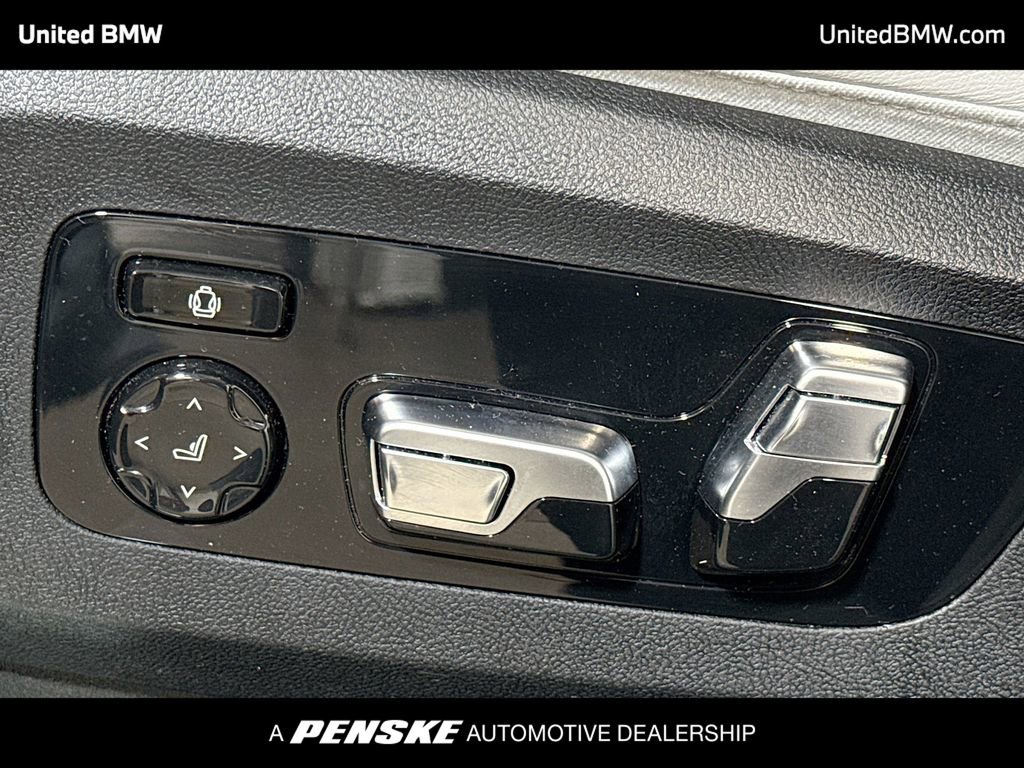 Used 2026 BMW X7 xDrive40i AWD/4WD image 4