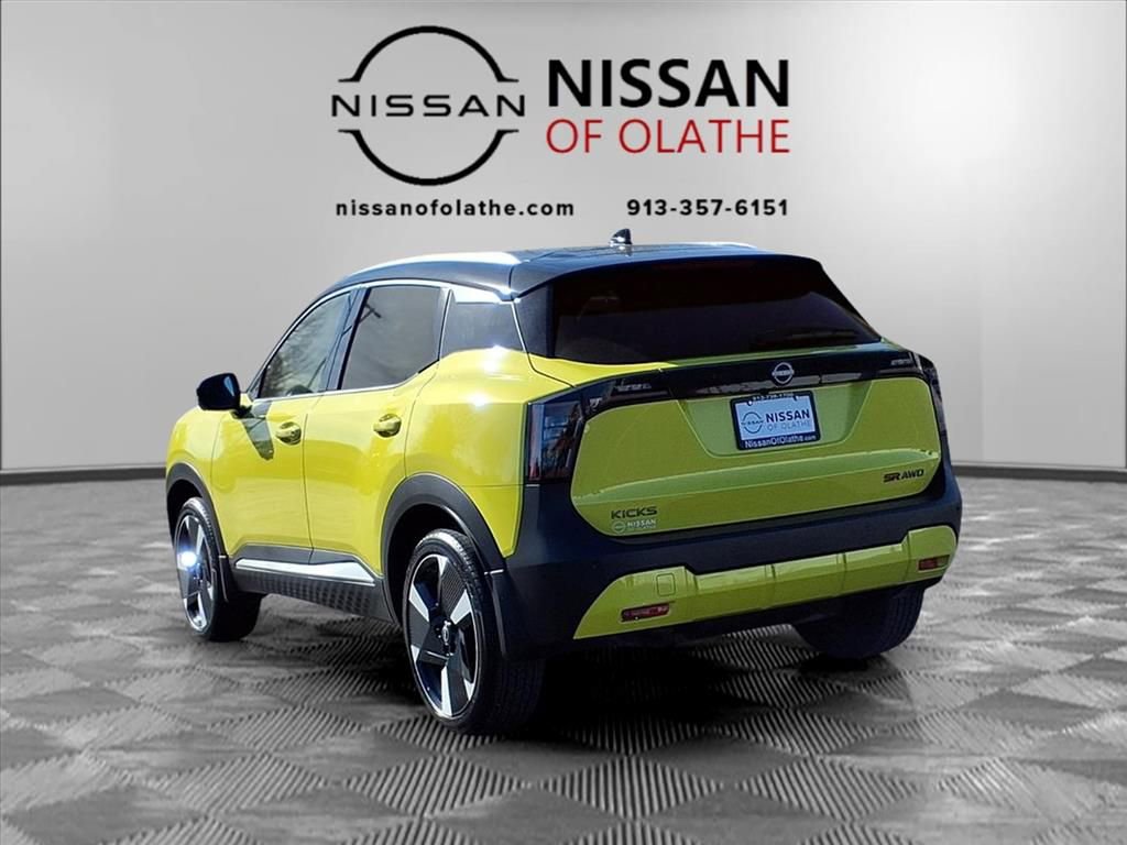 Certified 2025 Nissan Kicks SR image 3