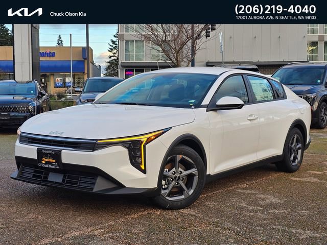 New 2025 Kia K4 LXS