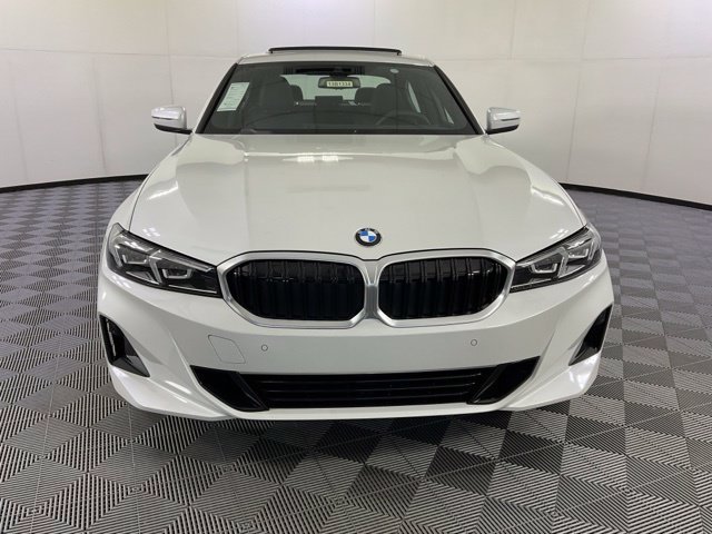 Certified 2025 BMW 330i xDrive Sedan w/ Convenience Package AWD/4WD image 2