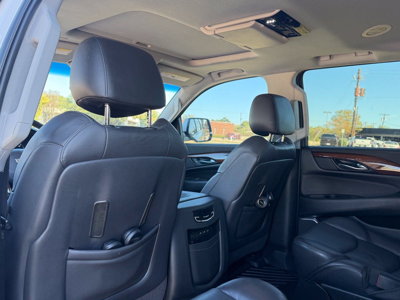 Used 2020 Cadillac Escalade Luxury RWD image 43