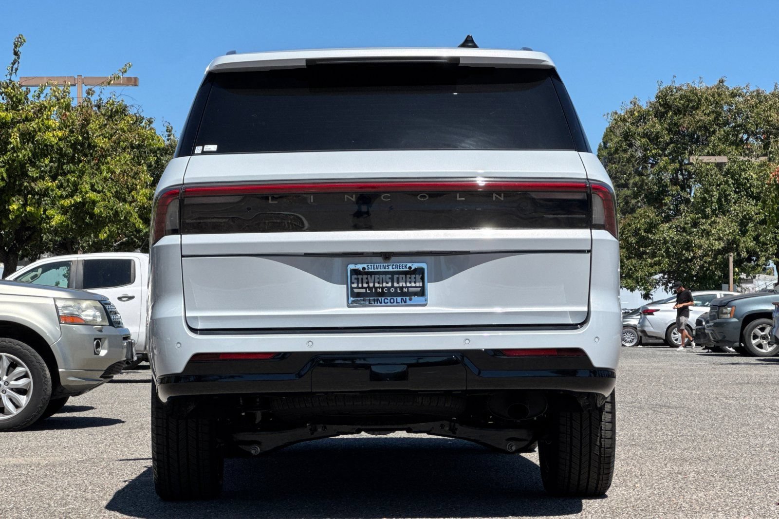 New 2026 Lincoln Navigator L Reserve AWD/4WD image 5