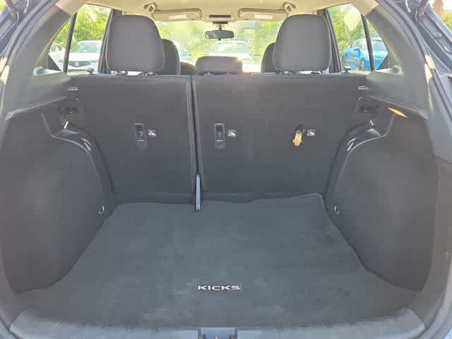 Used 2023 Nissan Kicks SV FWD image 31
