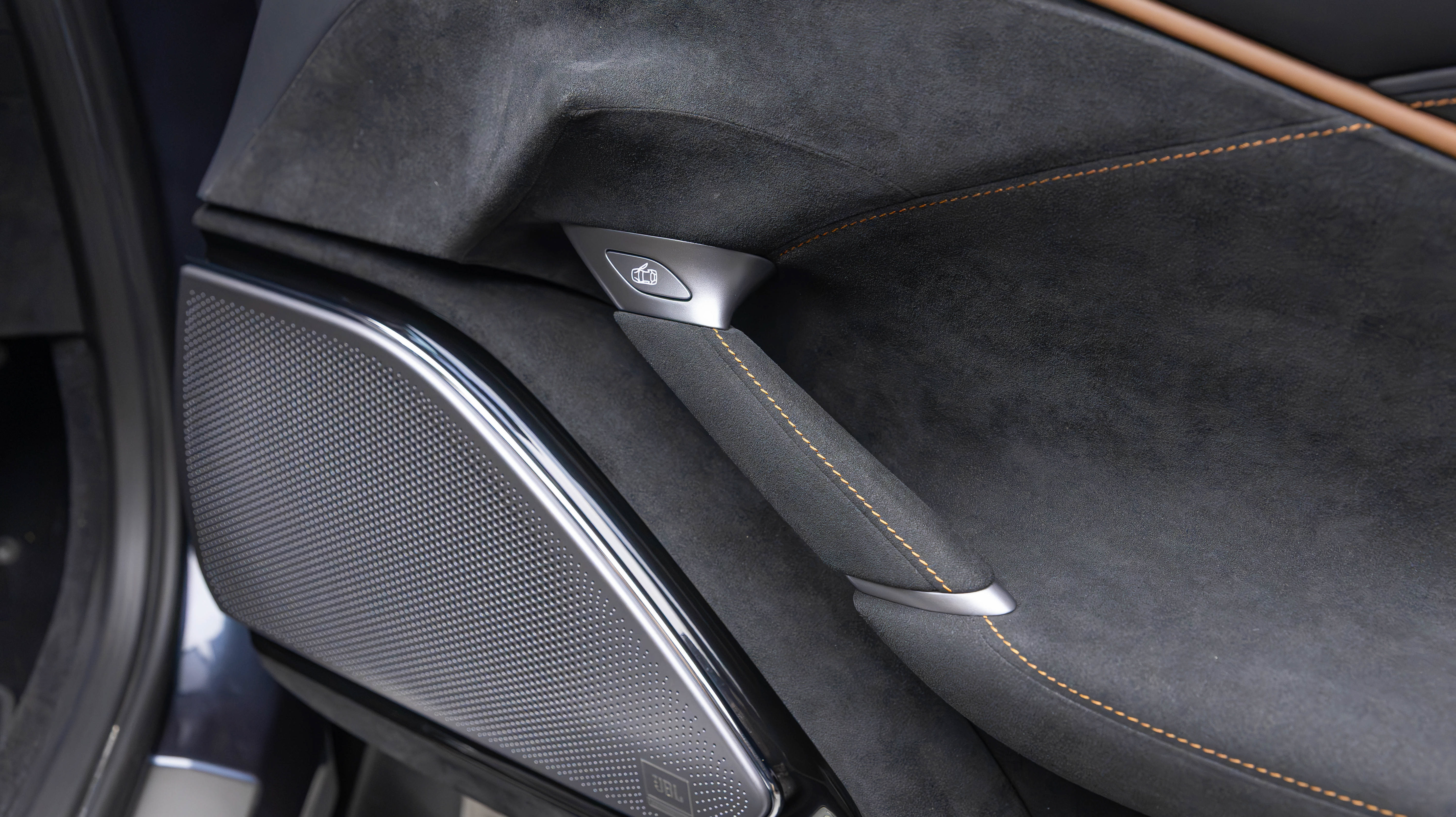 Certified 2024 Ferrari Roma Spider RWD image 48