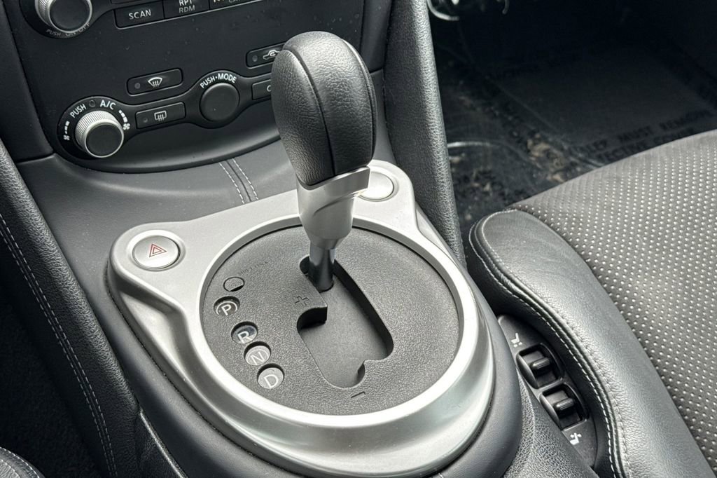 Used 2020 Nissan 370Z Touring Sport image 18